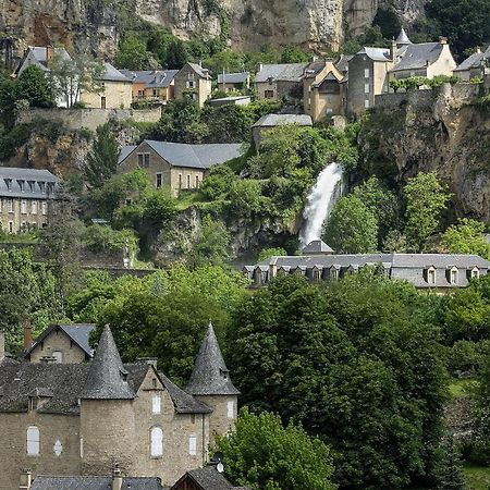 Gite De La Cascade Salles-la-Source Exterior foto
